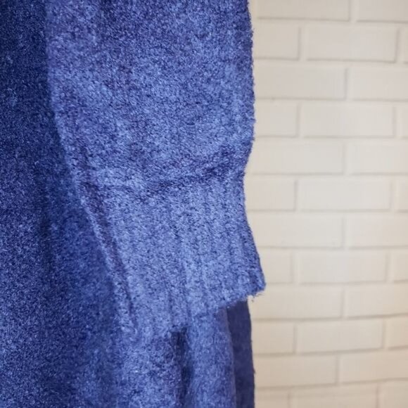 Caslon Plushy Double V-Neck Pullover Size XS - Picture 6 of 9